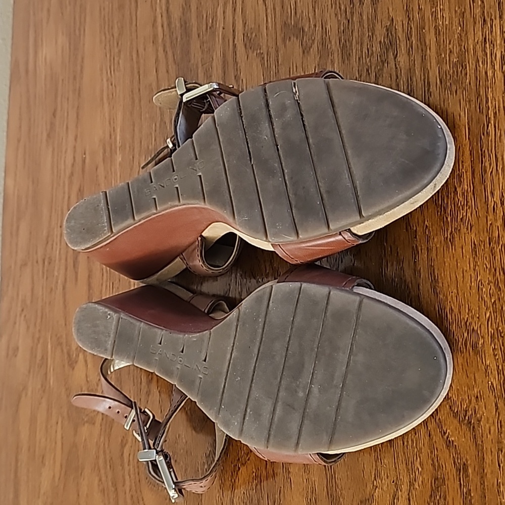 Bandolino faux leather wedge sandals size 9.5 - Picture 6 of 6